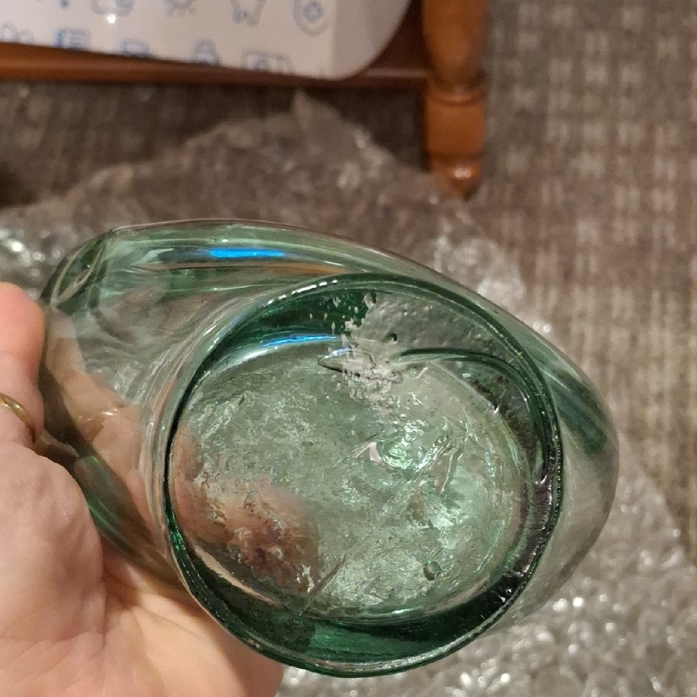 Glass - Picture 2 of 6